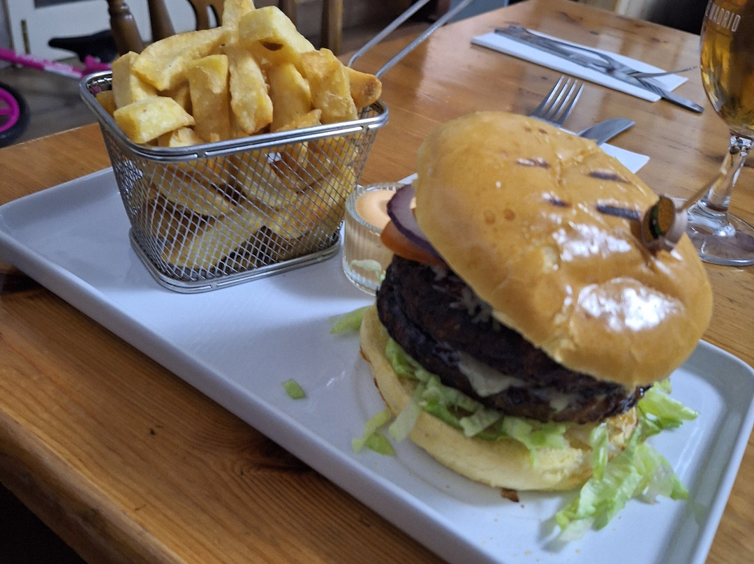 The Boat & Anchor Inn主图