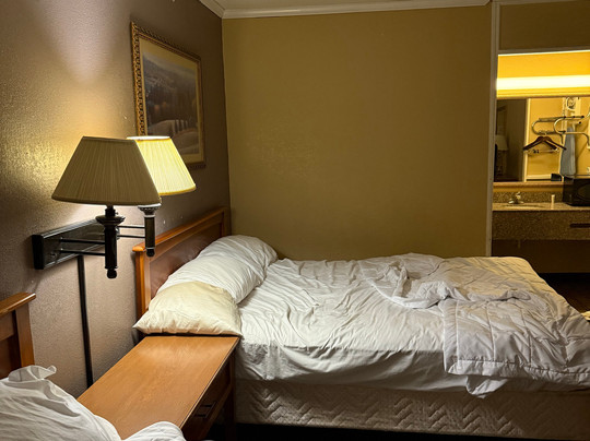 贝克利旅行酒店主图