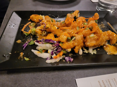 Crave American Kitchen & Sushi Bar主图