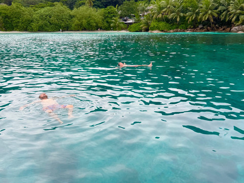 Banana Sea Club-Anse Boileau必去景点