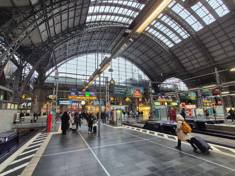 法兰克福中央车站-法兰克福必去景点