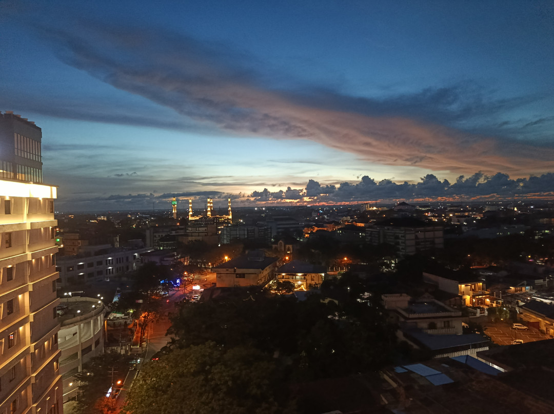 哈里斯坤甸酒店主图