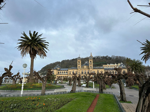 Alderdi Eder parkea-圣塞瓦斯蒂安必去景点