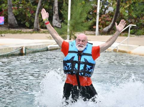Dolphin Discovery Grand Cayman-西湾必去景点