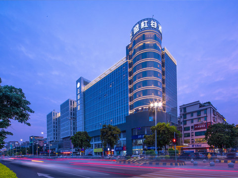 正盛红谷酒店(广州融创文旅城花都广场地铁站店)主图