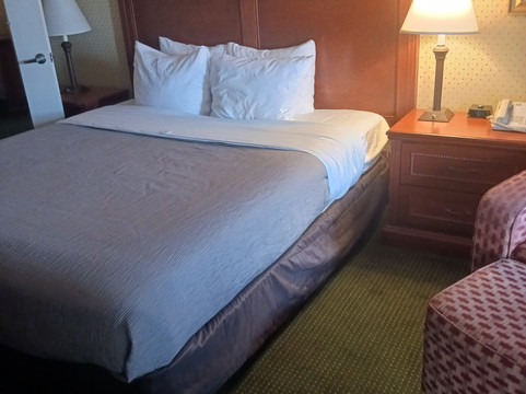 凯艺酒店-近中国湖海军基地主图