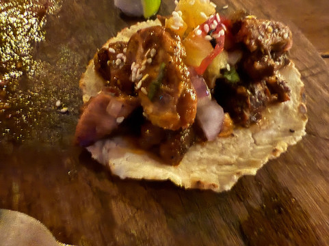 Mixta Mexican Comis's y Cockteles