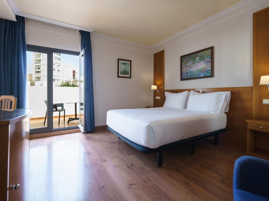 托利鲁斯高级酒店