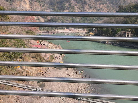 Lakshman Jhula-里希克虚必去景点