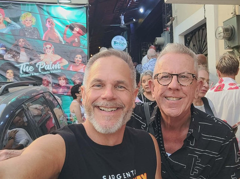 The Palm Cabaret and Bar-瓦拉塔港必去景点