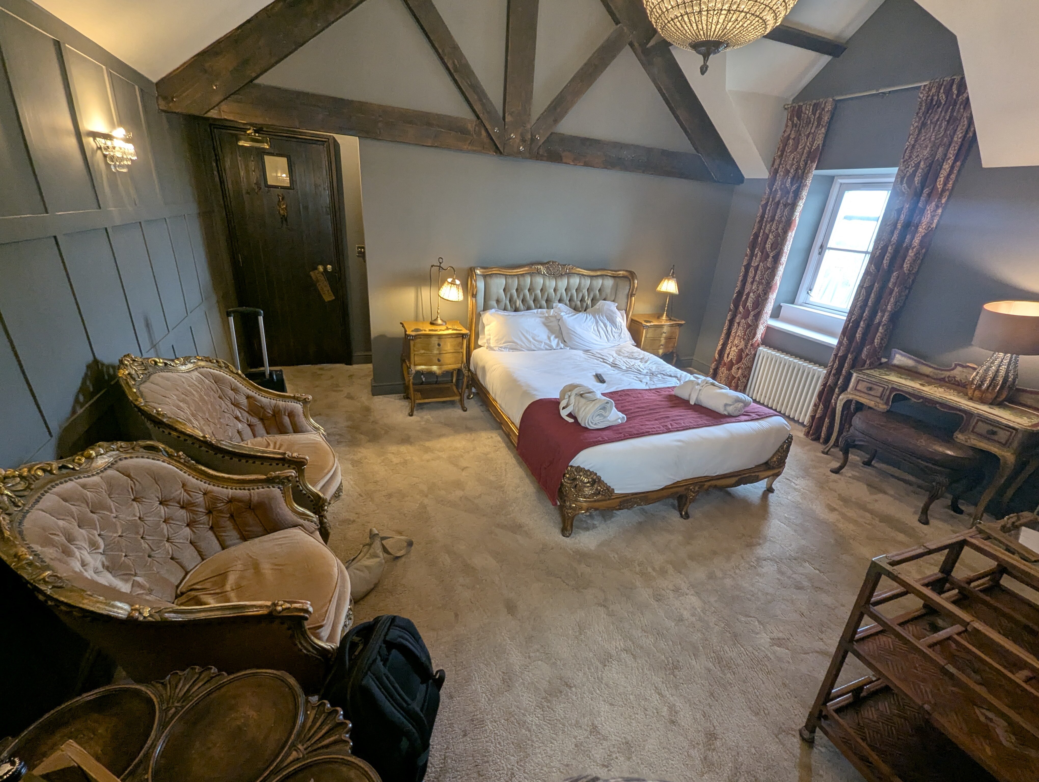 乔纳斯阿玛斯旅馆-官方