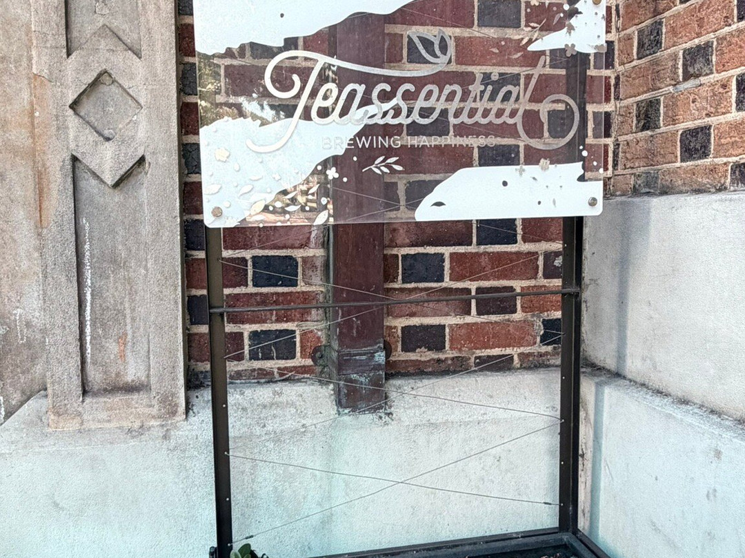 Teassential