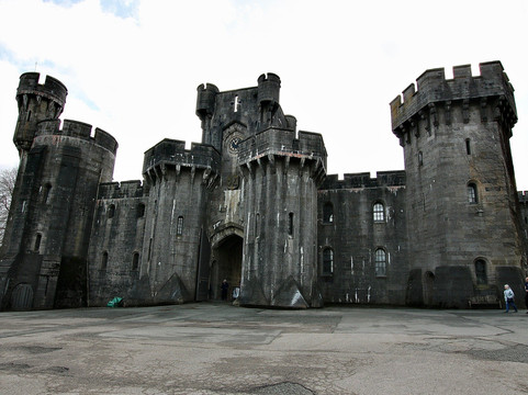 Penrhyn Castle-班格尔必去景点