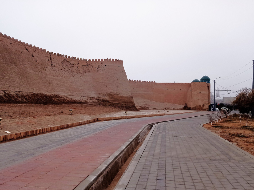 Outer City Wall-希瓦必去景点