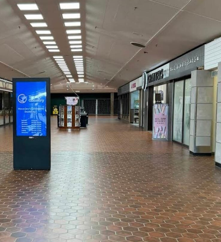 Town 'n' Country Mall