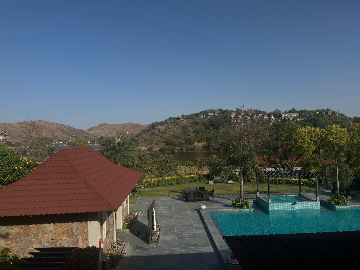 Sarasiruham度假村私人泳池别墅-官方