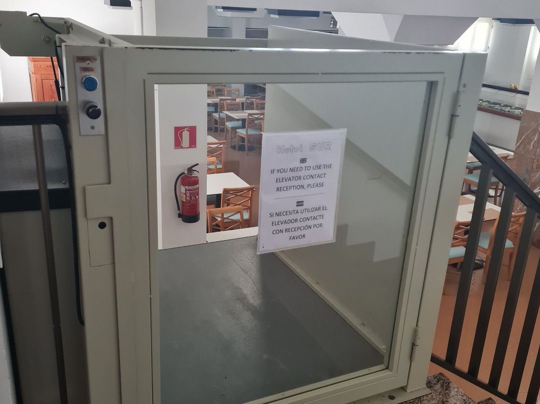 苏尔酒店主图