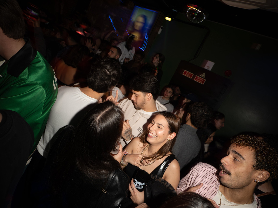 Oásis by Aché