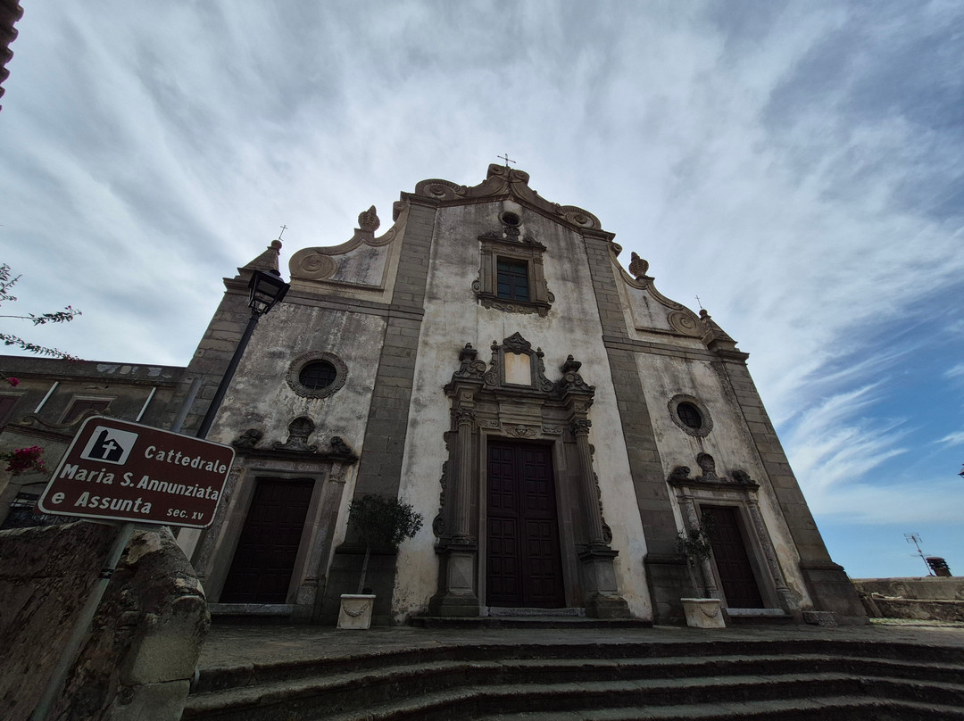 Cattedrale Maria SS. Annunziata e Assunta-Forza d'Agro必去景点