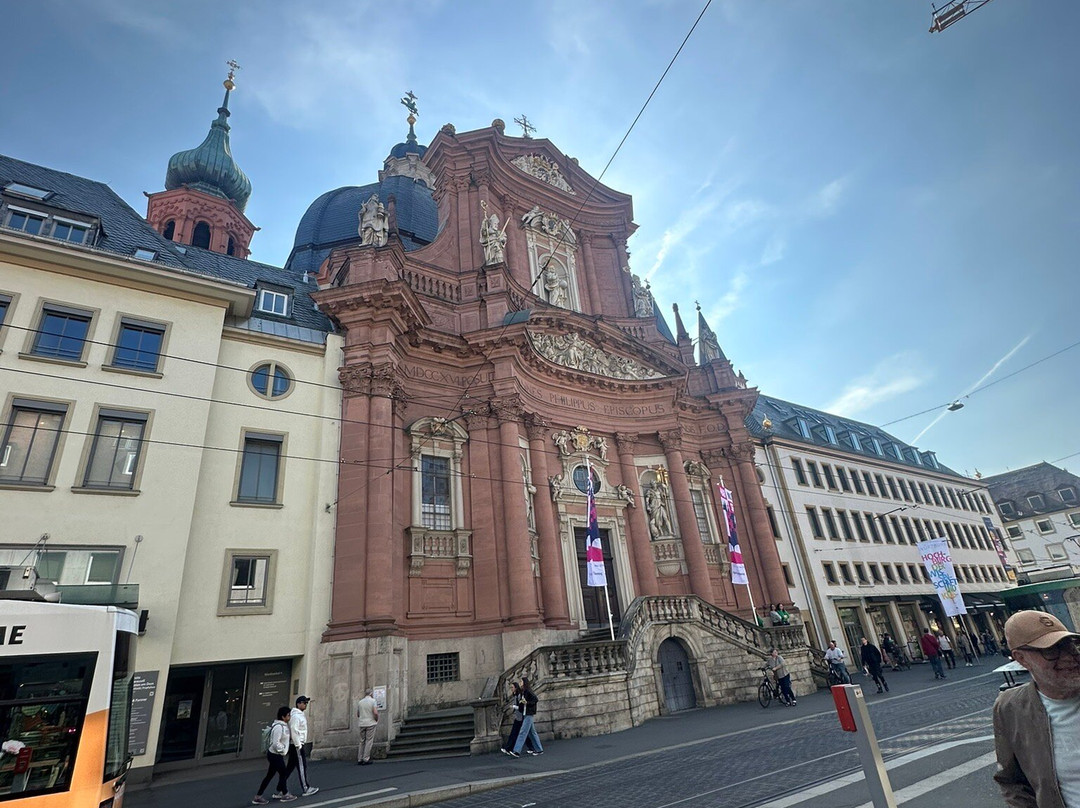 Neumünster Würzburg-维尔茨堡必去景点