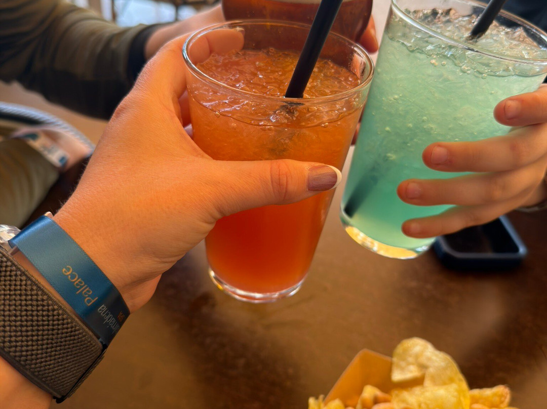 贝纳尔马德纳宫水疗酒店主图