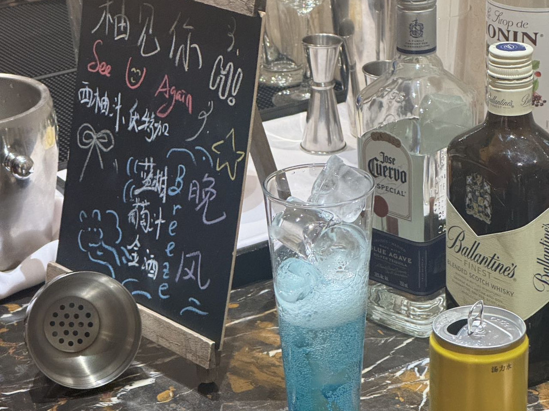 郑州希尔顿酒店主图