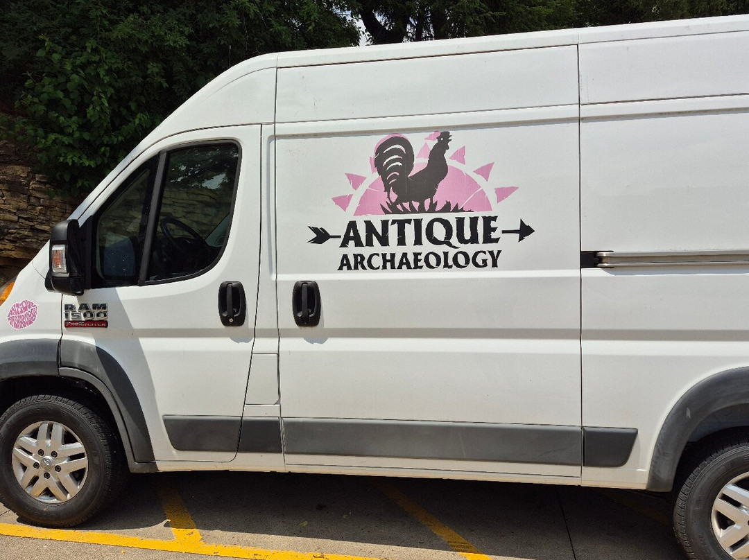 Antique Archeology-Le Claire必去景点