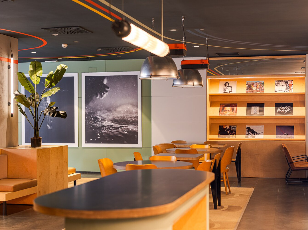 卡斯特利翁住宿加早餐酒店主图