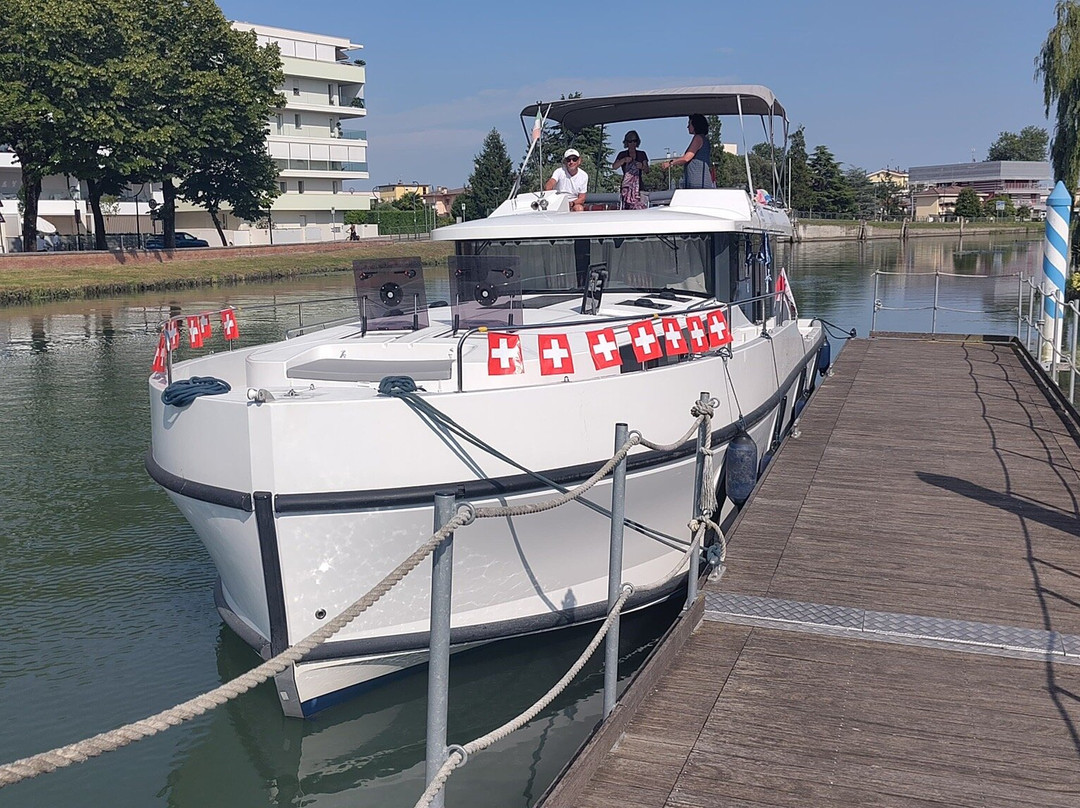 Houseboat Holidays Italia-Lughignano必去景点