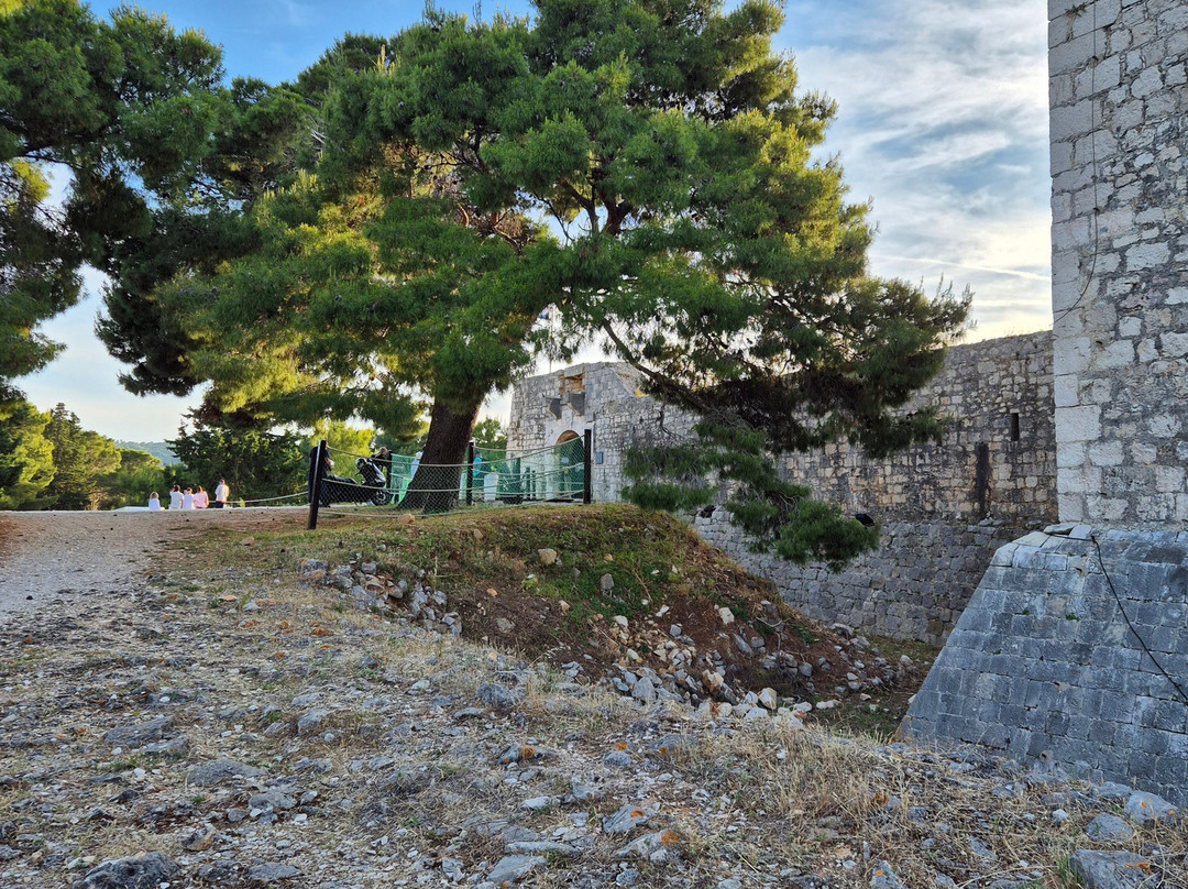 Fort George-Island of Vis必去景点