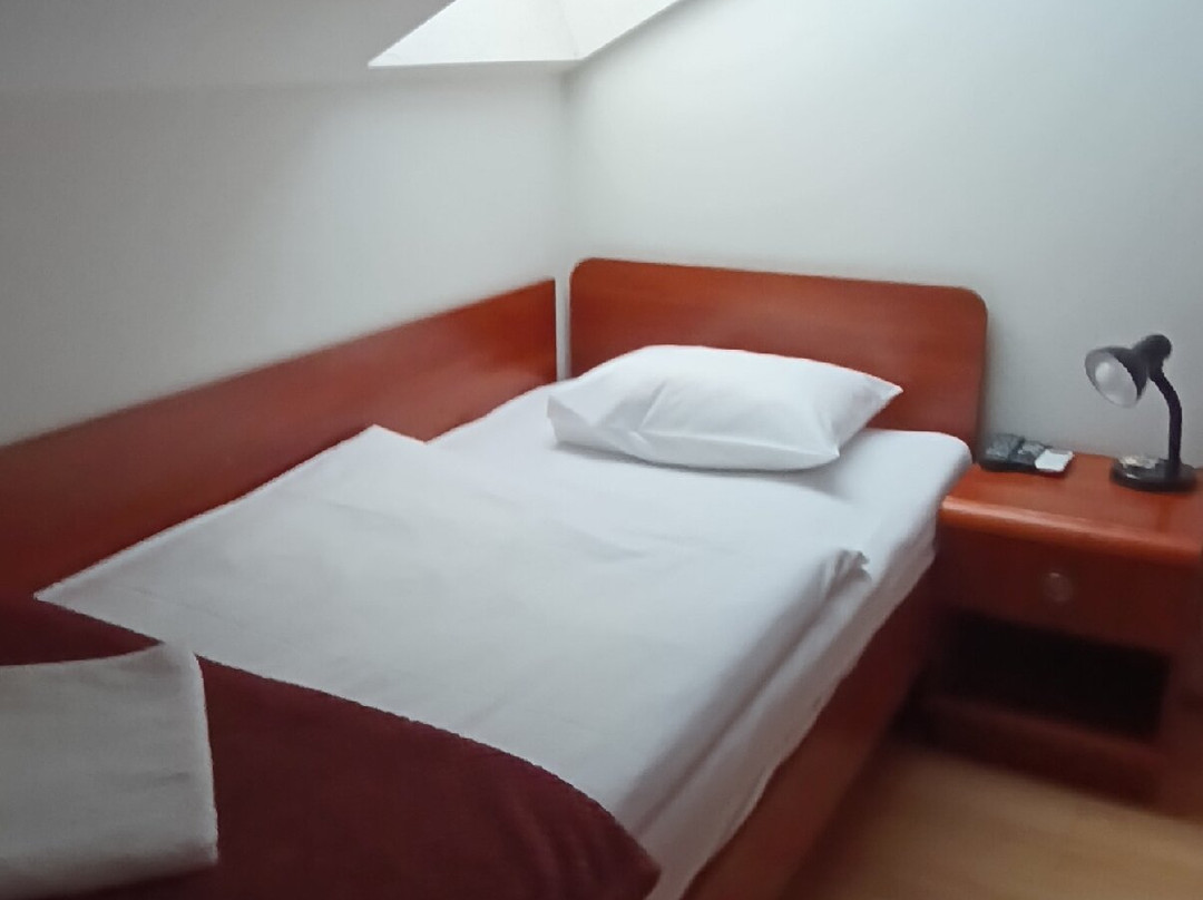 黑珍珠汽车旅馆主图