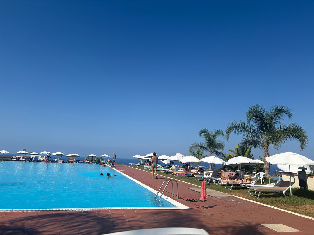 诺曼塔酒店度假村主图