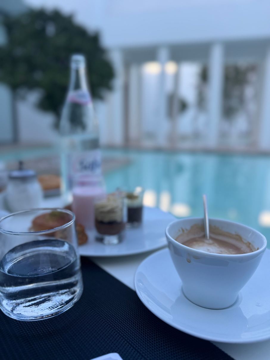 巴迪拉成人酒店-旅行者