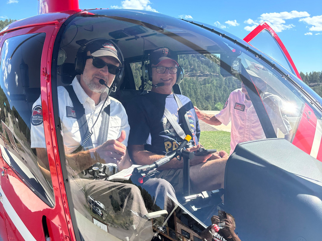 Black Hills Helicopters-基斯通必去景点