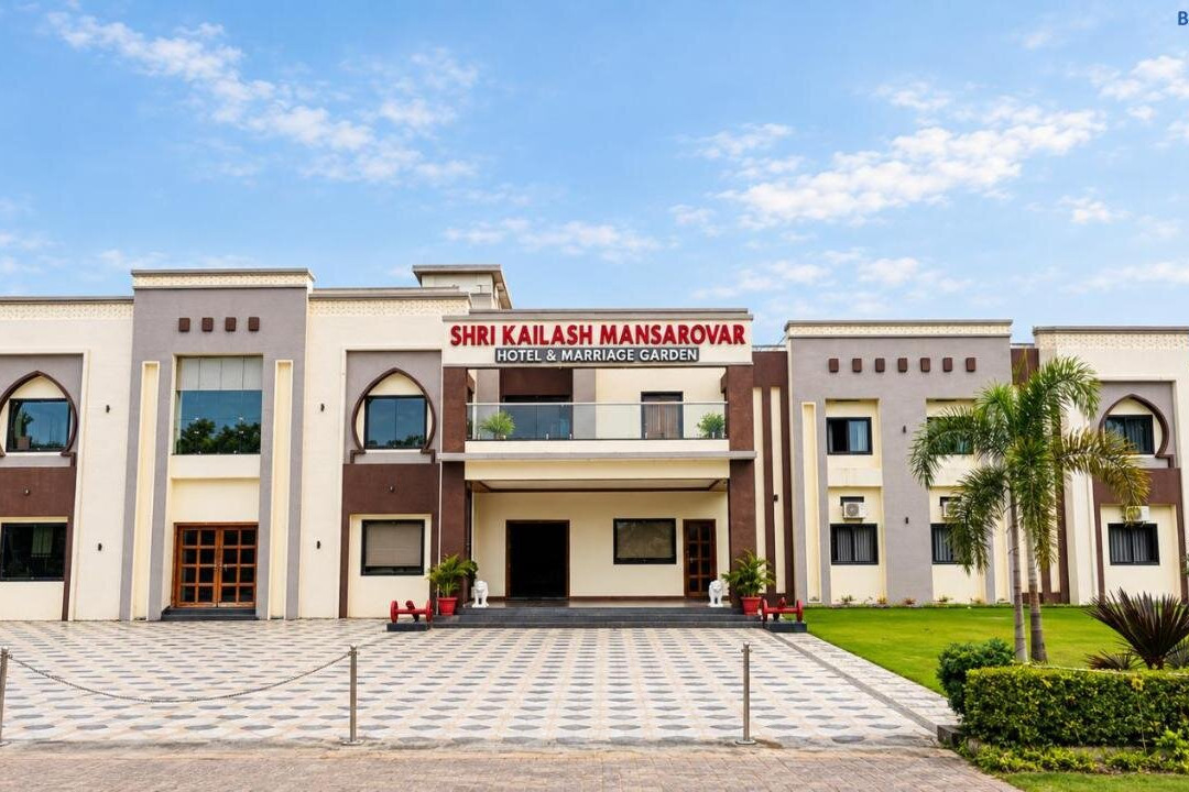 Shri Kailash Mansarovar Hotel And Marriage Garden