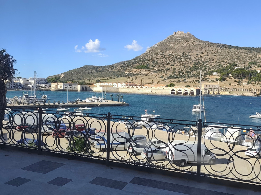 Palazzo Florio-法维格纳纳必去景点