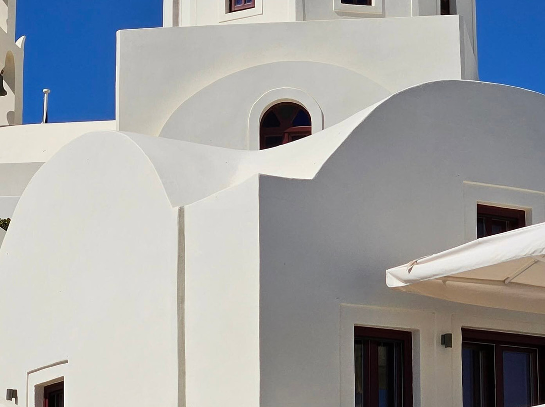 Picturesque Blue Dome Santorini-伊亚必去景点