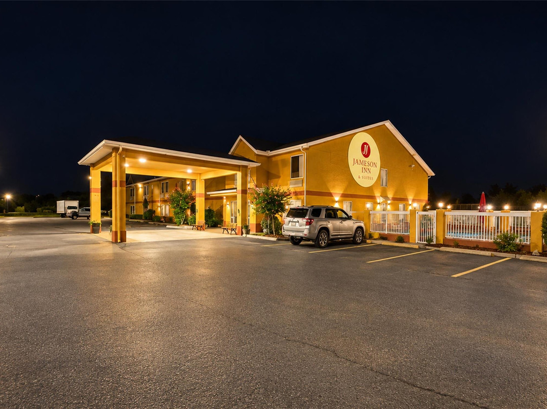 Baxley酒店住宿-Jameson Inn & Suites Hazlehurst