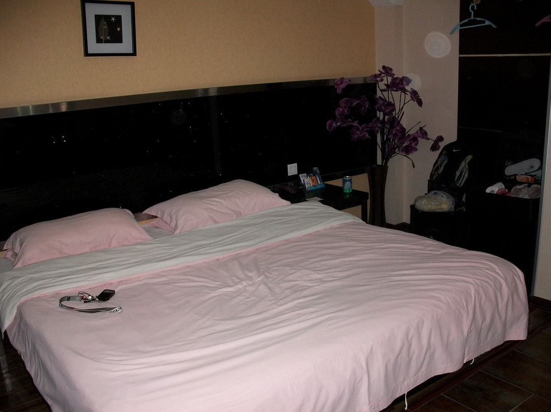 九台市酒店住宿-珠丽雅商务宾馆