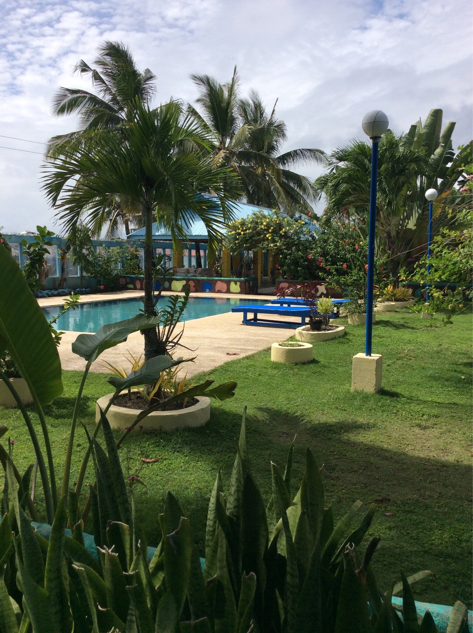 Looc Garden Beach Resort-官方
