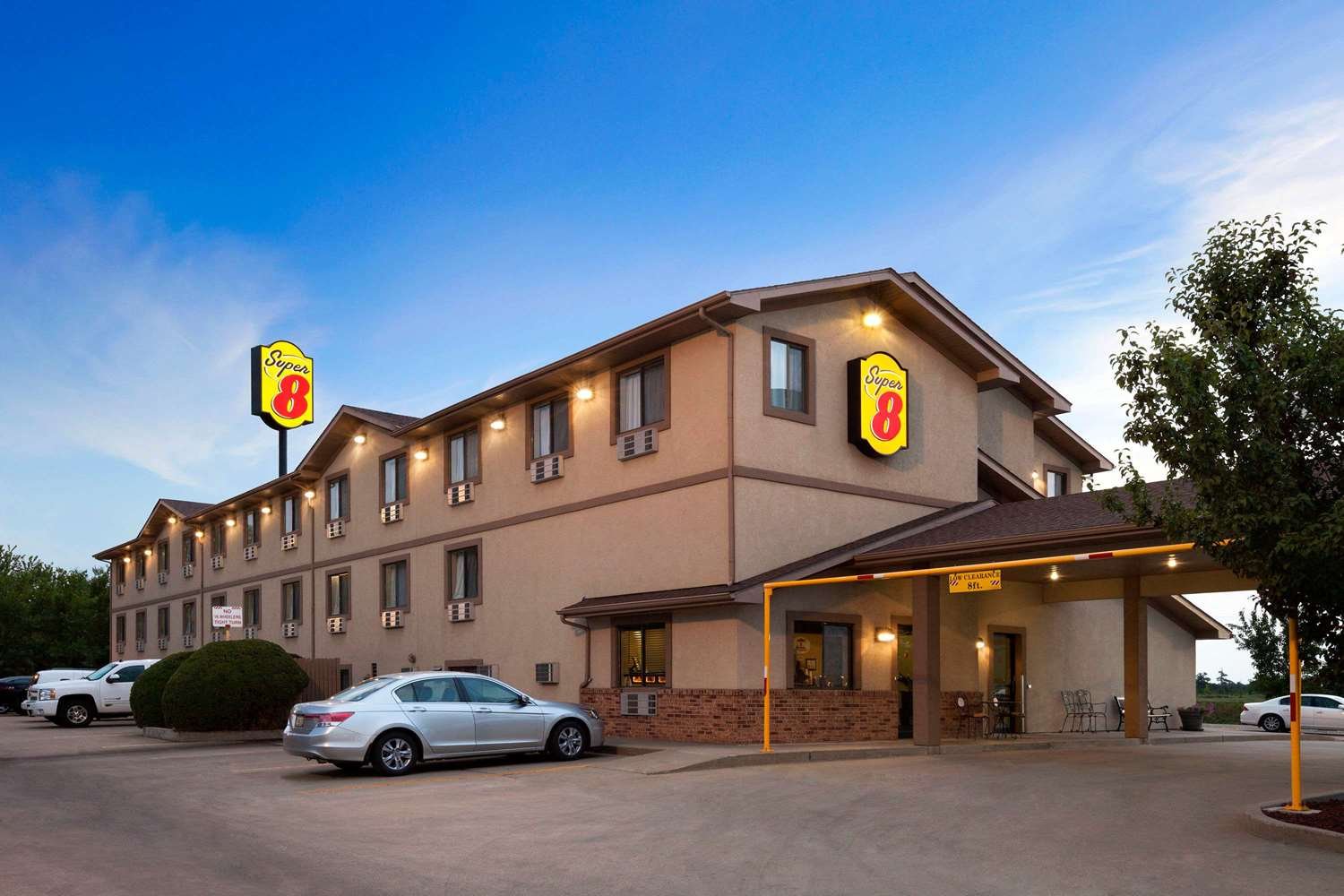 Super 8 by Wyndham Macon-官方
