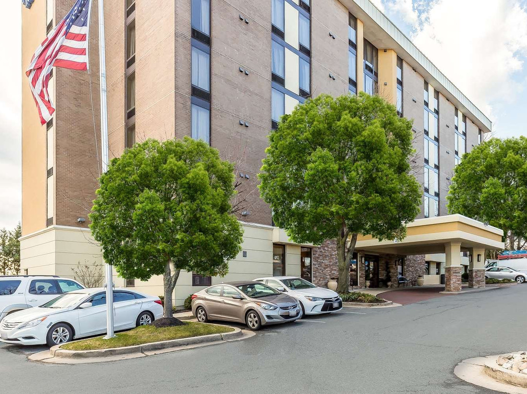 谢迪格罗韦康福酒店主图