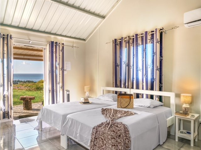 Anse aux Anglais酒店住宿-Le Ravenal Gite & Table d'Hote