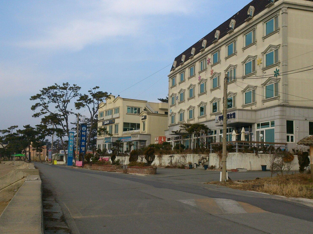 咸平郡酒店住宿-Muan Beach Hotel