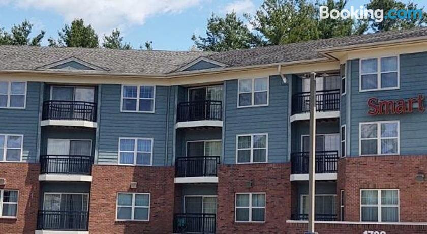 Smart Suites on the Hill