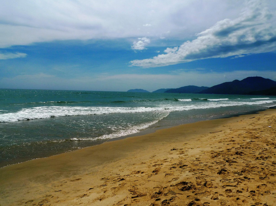 Thuan An Beach景点图片