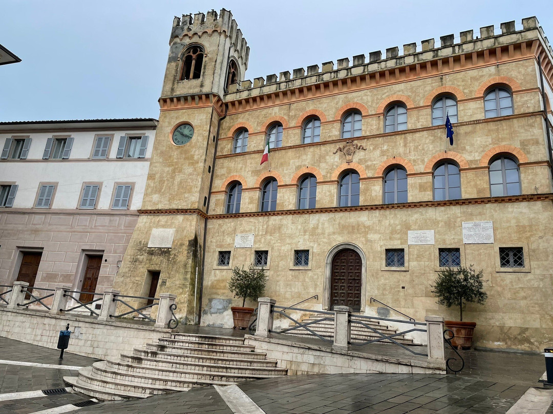 Palazzo Comunale Di Magione景点图片