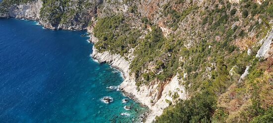 Cliffs Of Kambi-甘比村必去景点