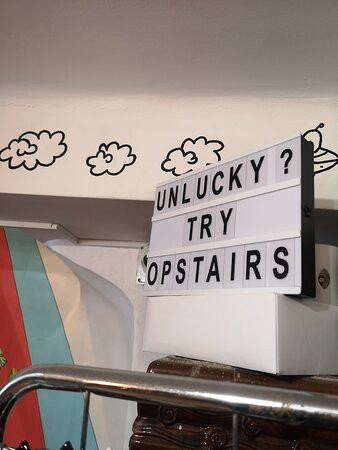 Opshop Vintage Store-布加勒斯特必去景点