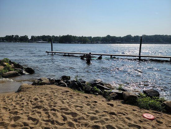 Lighthouse Lodge B&B on Lake Shafer主图